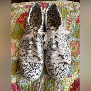 Clyde Puma sneakers size 10 in fair used condition